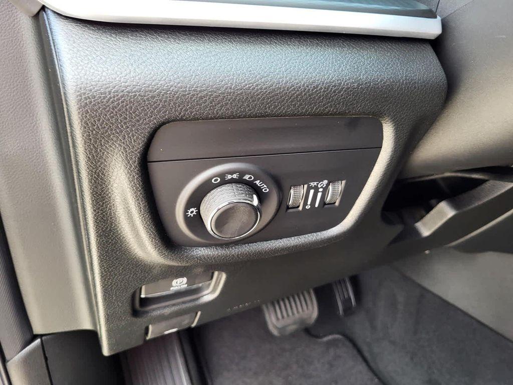 new 2025 Jeep Grand Cherokee L car, priced at $44,875