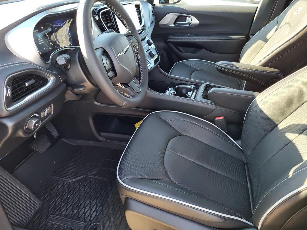 new 2026 Chrysler Pacifica car, priced at $57,460