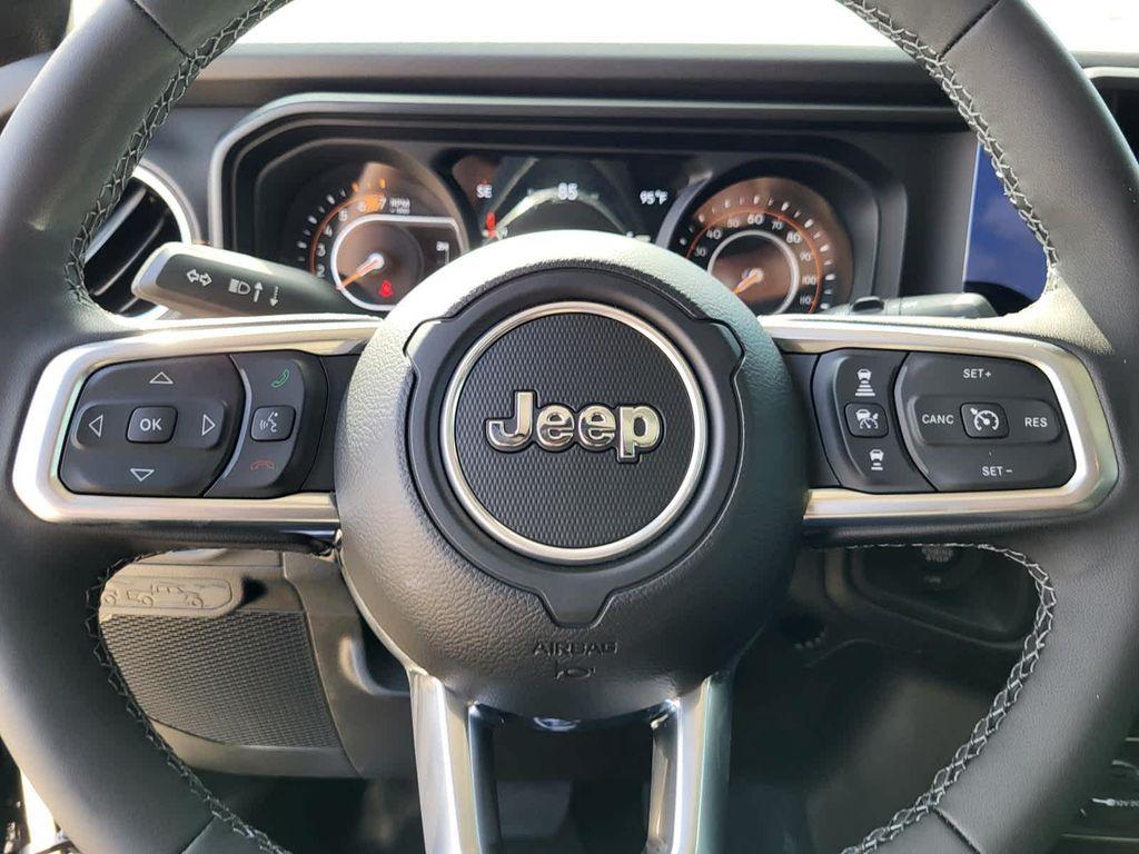 new 2025 Jeep Wrangler car, priced at $58,481