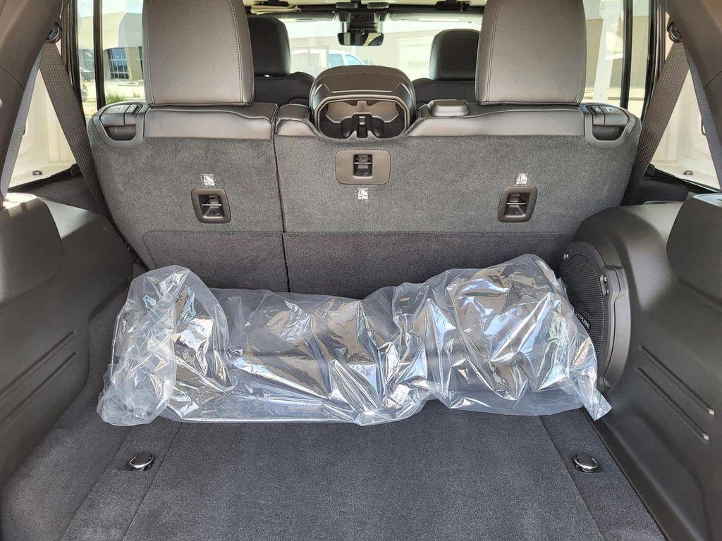 new 2025 Jeep Wrangler car, priced at $58,481