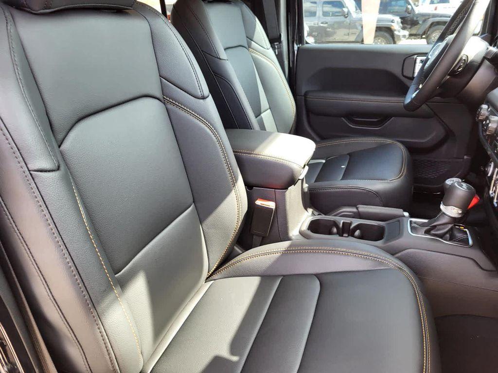 new 2025 Jeep Wrangler car, priced at $58,481