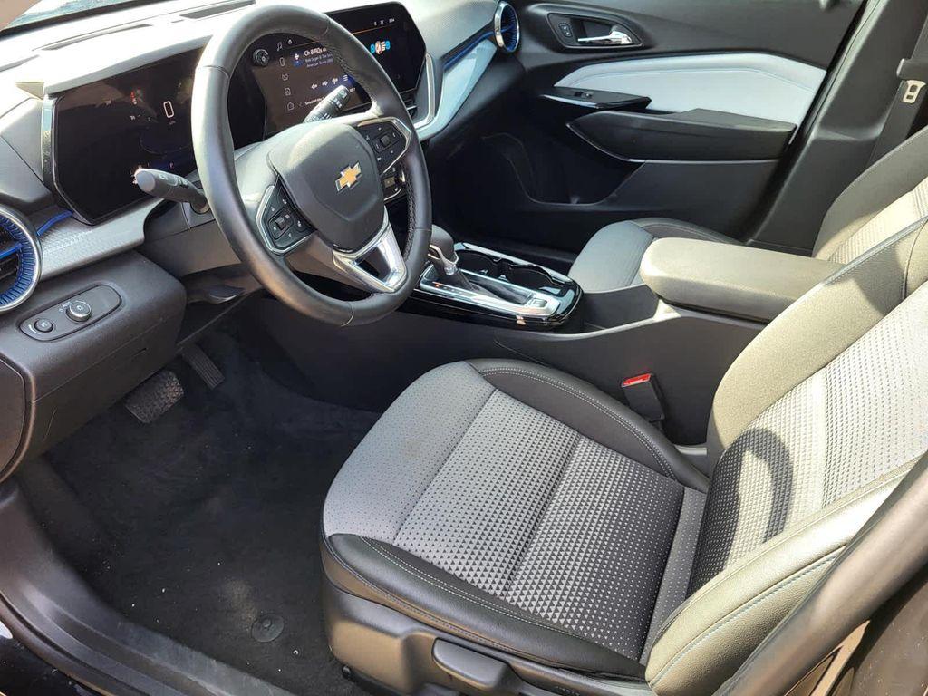 used 2025 Chevrolet Trax car, priced at $25,995