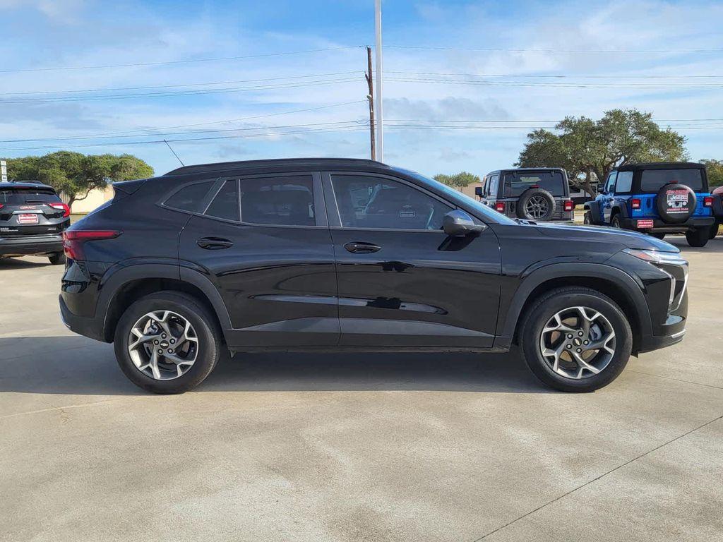 used 2025 Chevrolet Trax car, priced at $25,995