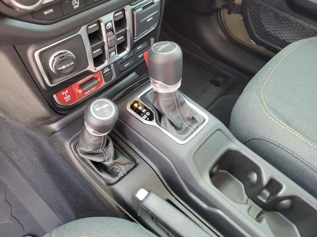 new 2025 Jeep Gladiator car, priced at $51,995