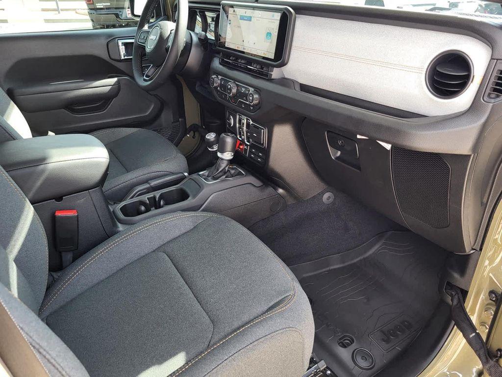 new 2025 Jeep Gladiator car, priced at $51,995