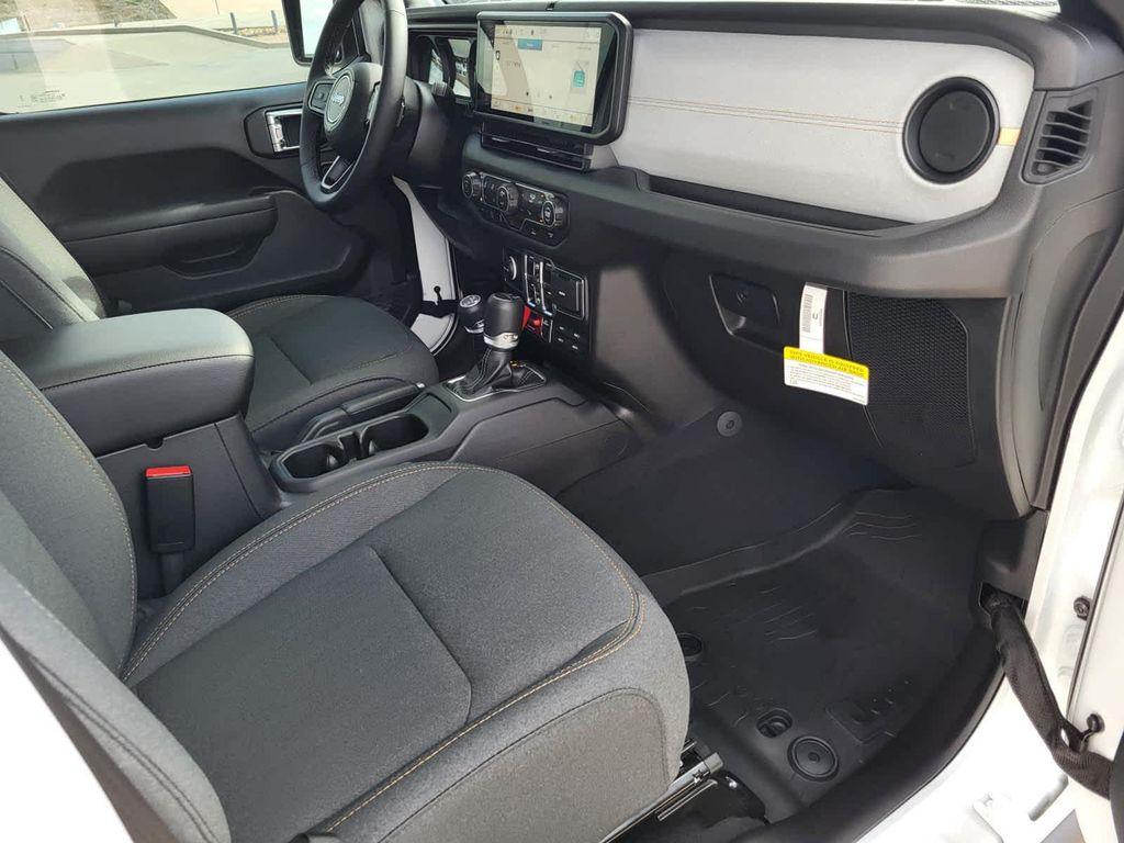 new 2025 Jeep Gladiator car, priced at $51,605