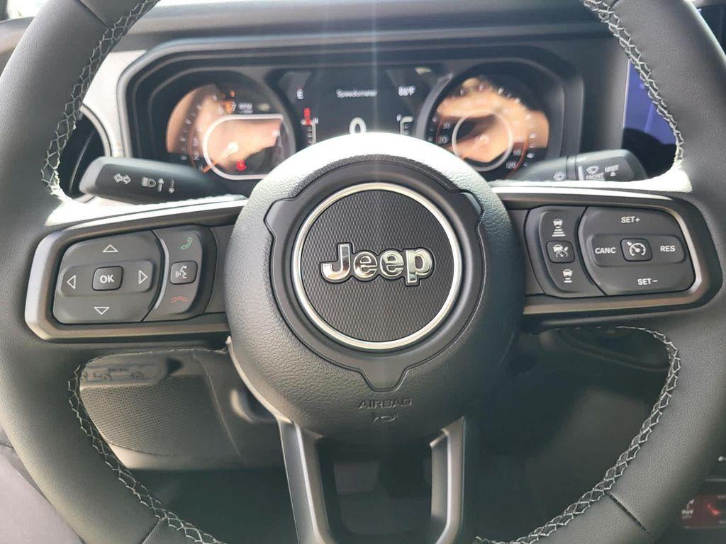 new 2025 Jeep Gladiator car, priced at $51,605