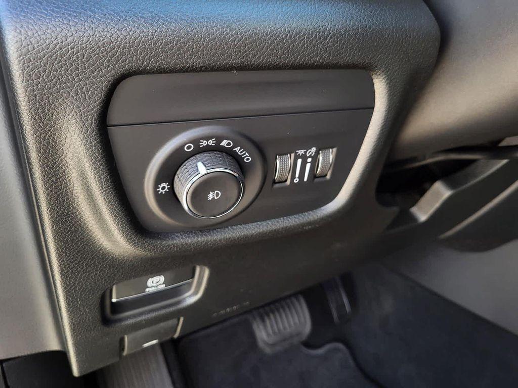 new 2025 Jeep Grand Cherokee L car, priced at $53,139