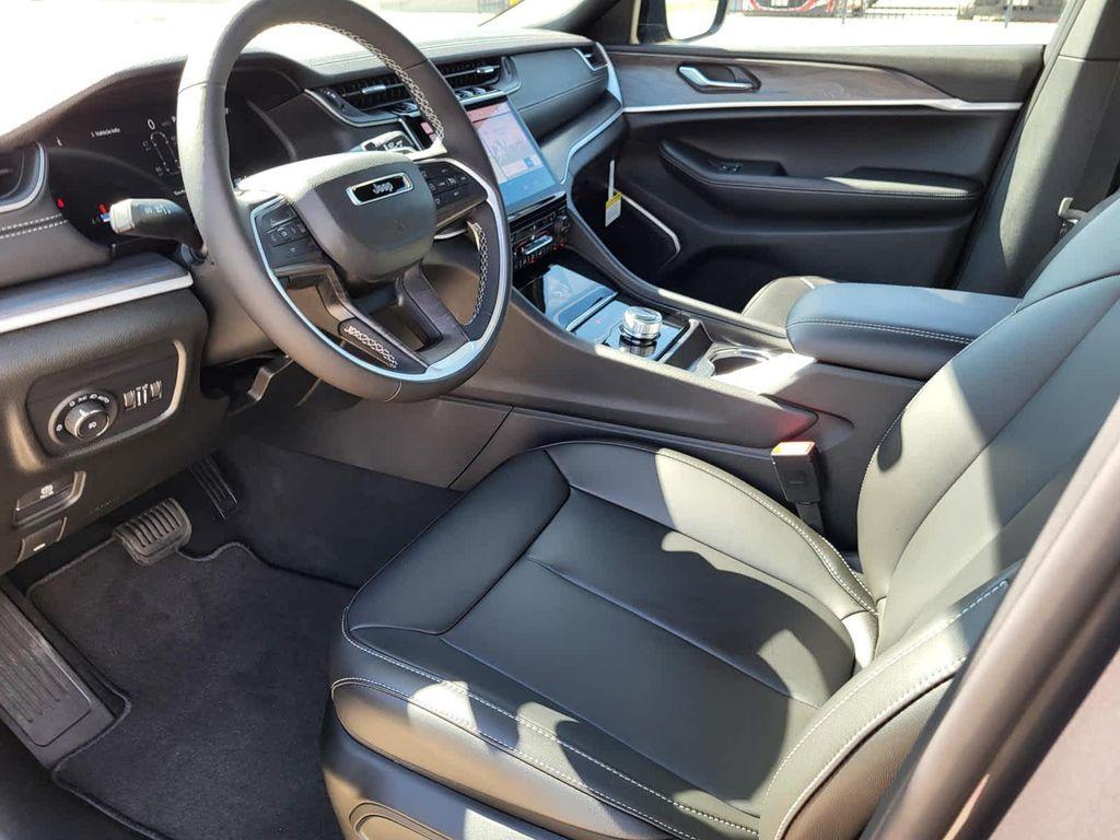 new 2025 Jeep Grand Cherokee L car, priced at $53,139