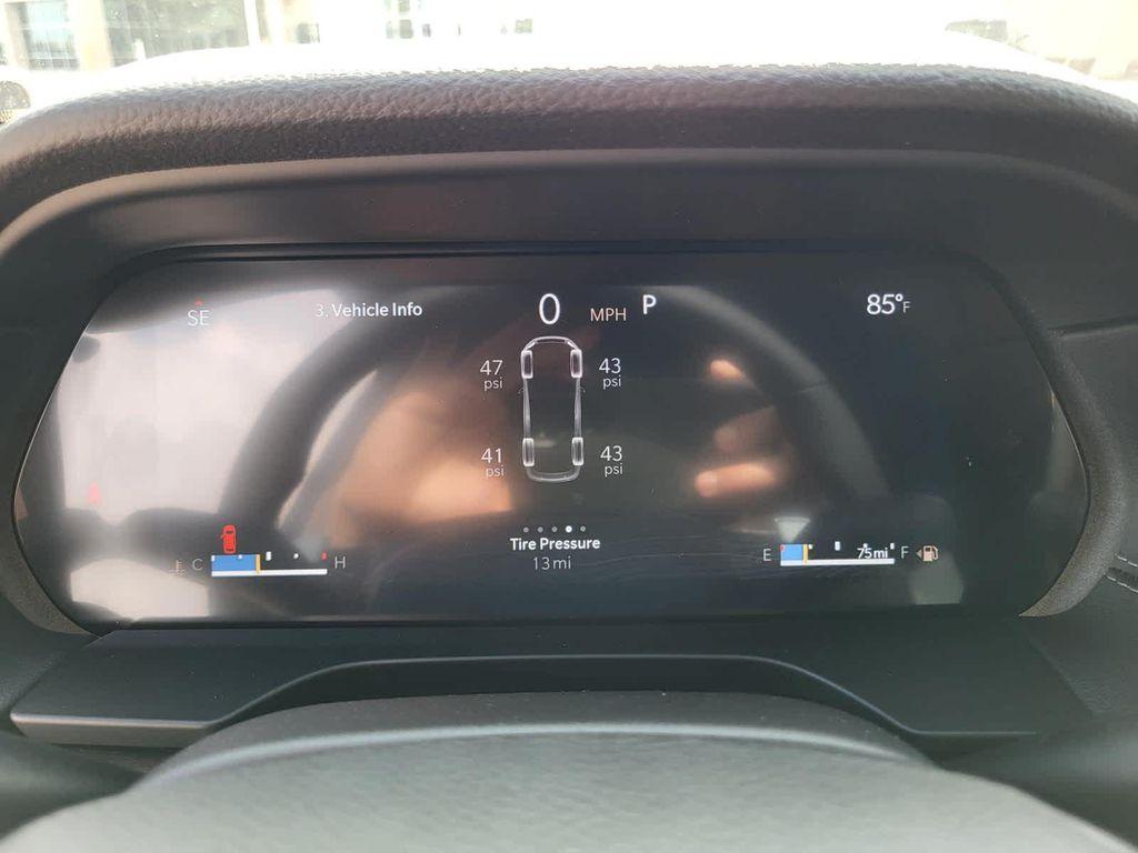 new 2025 Jeep Grand Cherokee L car, priced at $52,880