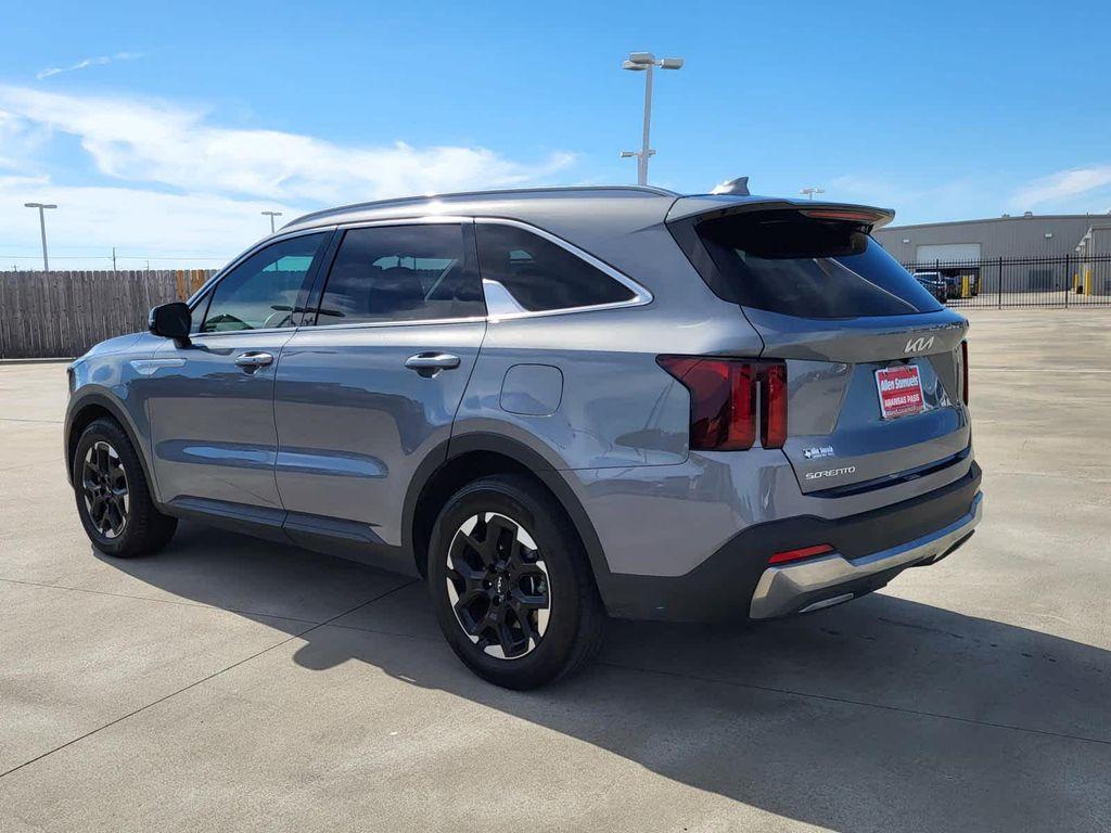 used 2024 Kia Sorento car, priced at $28,995