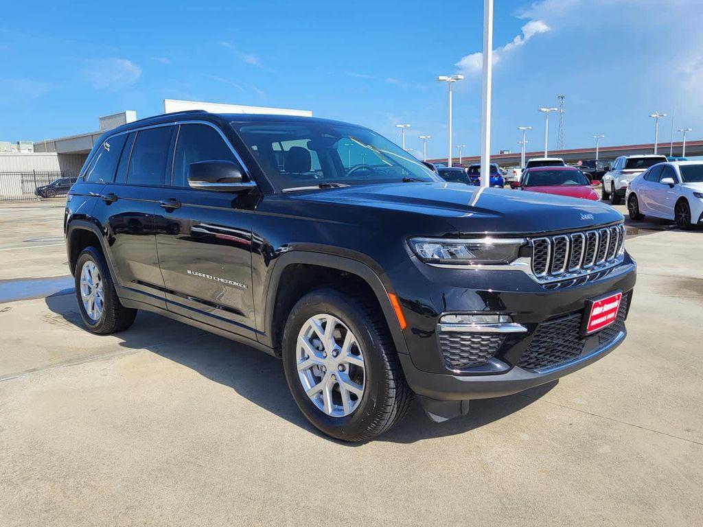 used 2024 Jeep Grand Cherokee car, priced at $36,995