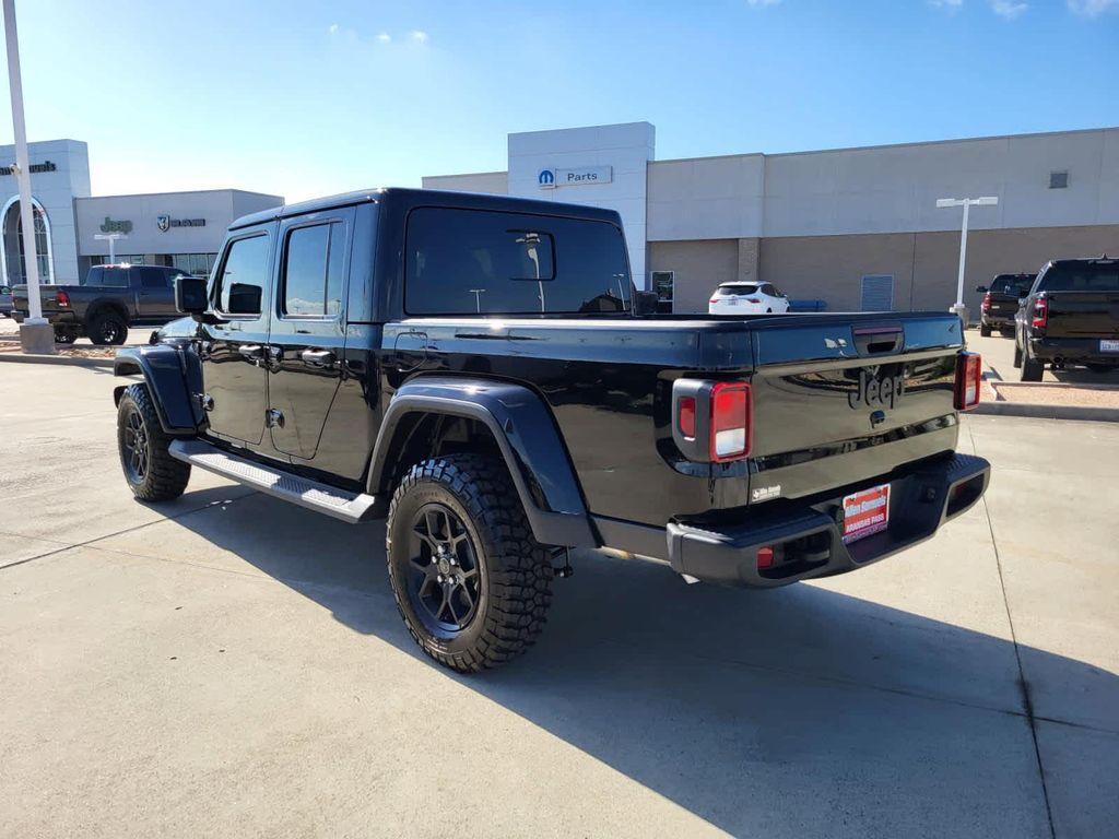 new 2025 Jeep Gladiator car, priced at $52,960