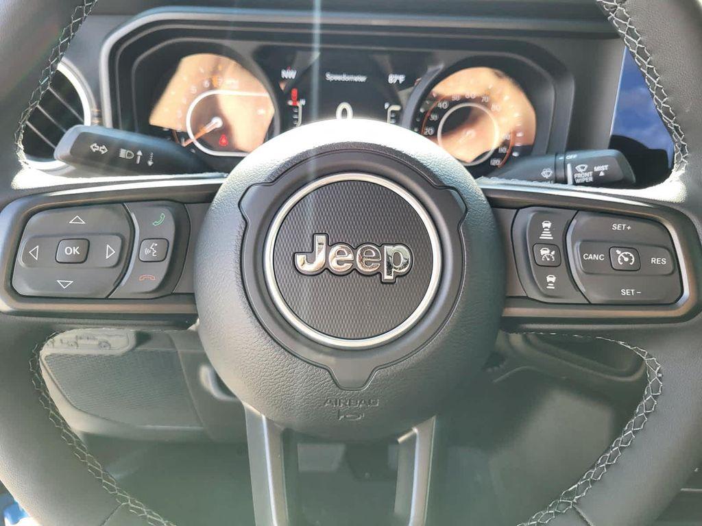 new 2025 Jeep Gladiator car, priced at $52,960