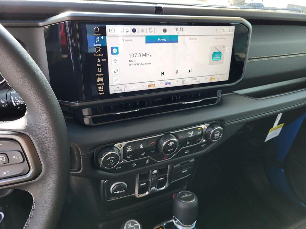 new 2025 Jeep Gladiator car, priced at $52,960