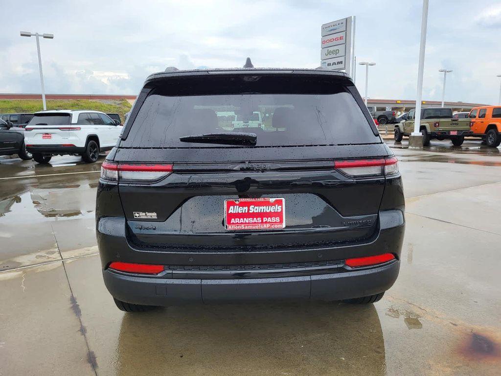 new 2025 Jeep Grand Cherokee car, priced at $51,553