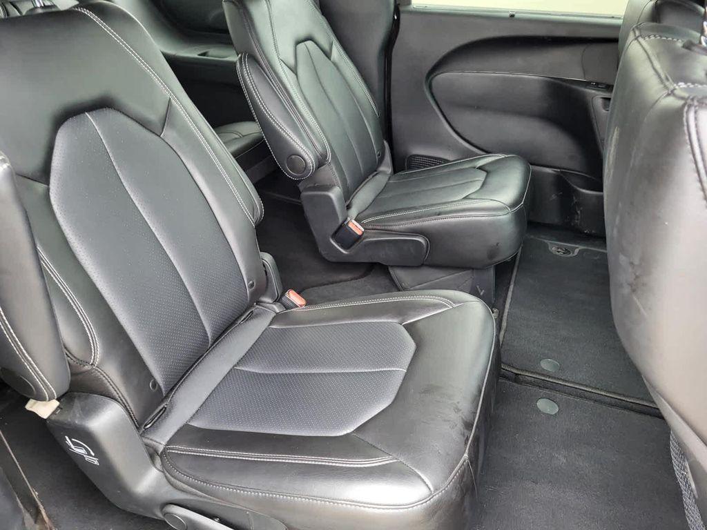 used 2025 Chrysler Pacifica car, priced at $33,695