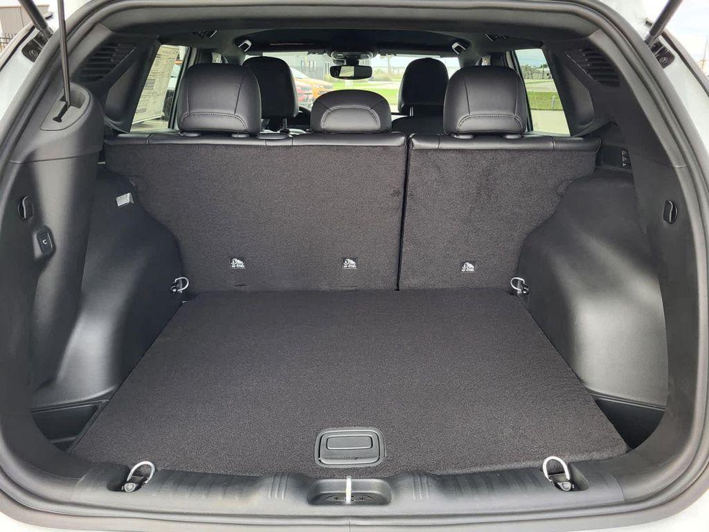 new 2026 Jeep Compass car, priced at $35,005