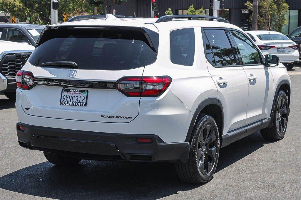 used 2026 Honda Pilot car, priced at $54,084