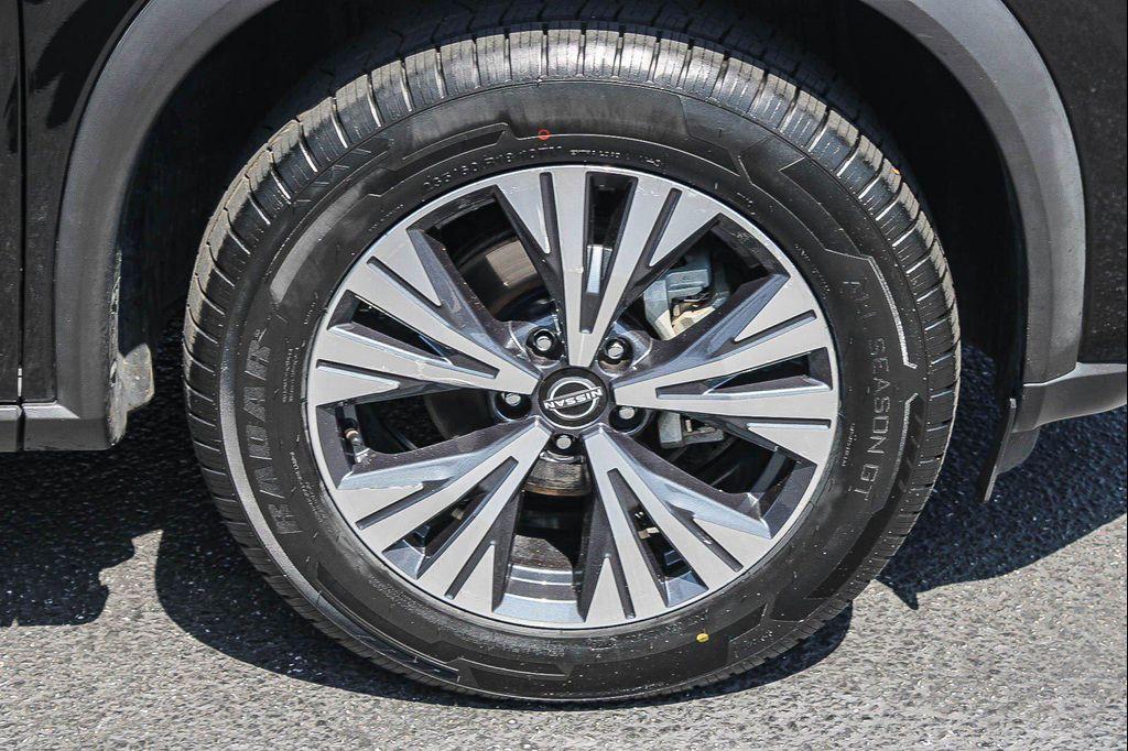 used 2023 Nissan Rogue car, priced at $17,672