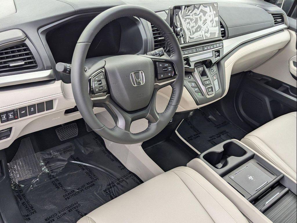 new 2026 Honda Odyssey car, priced at $41,922