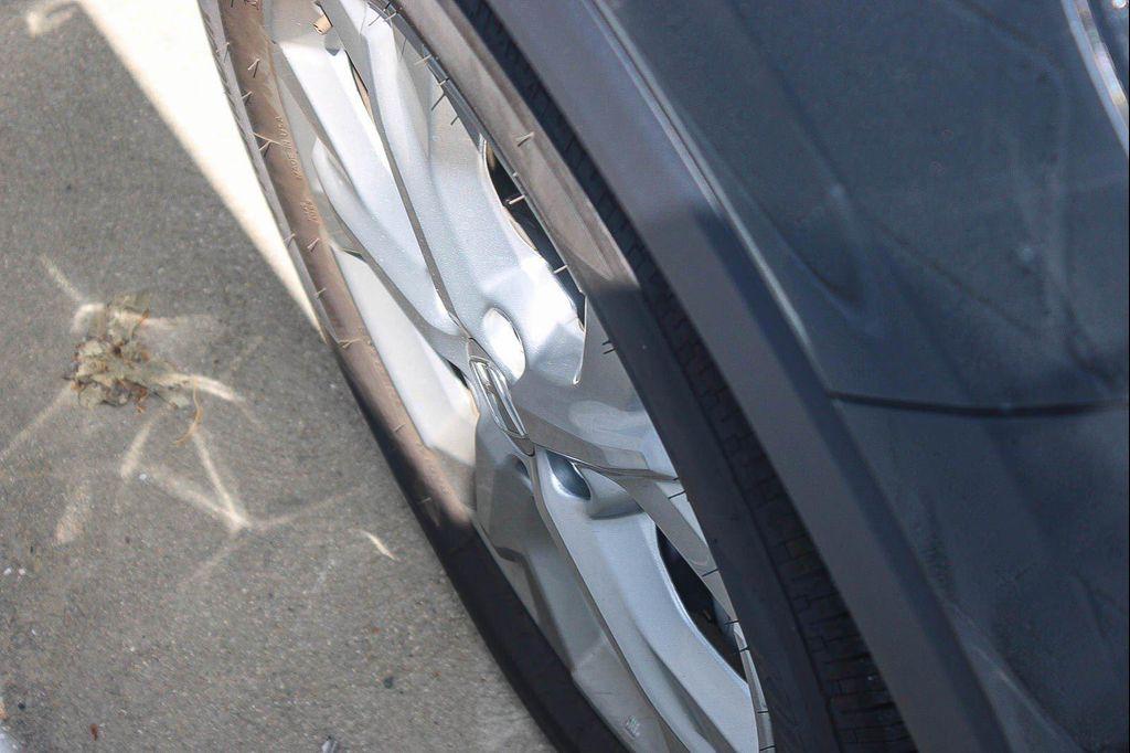 used 2025 Honda HR-V car, priced at $26,075