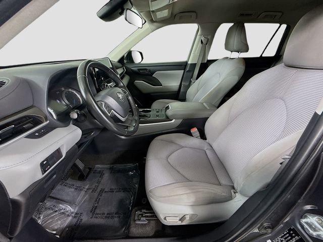 used 2023 Toyota Highlander Hybrid car, priced at $31,982