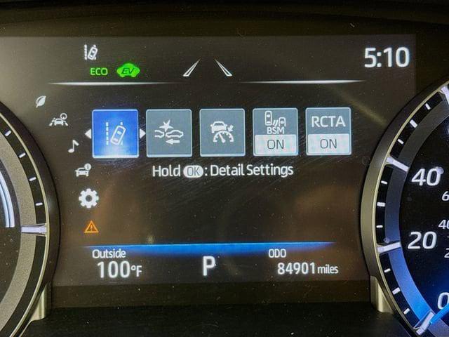 used 2023 Toyota Highlander Hybrid car, priced at $31,982