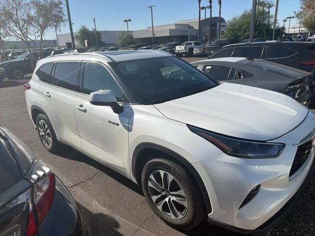 used 2021 Toyota Highlander Hybrid car, priced at $32,981