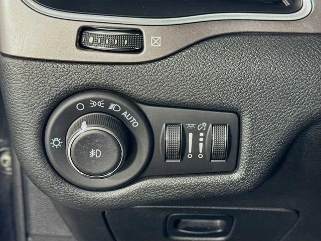 used 2020 Jeep Cherokee car, priced at $16,981