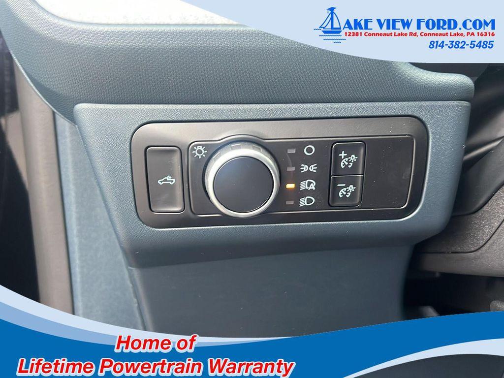 new 2025 Ford Maverick car, priced at $33,395