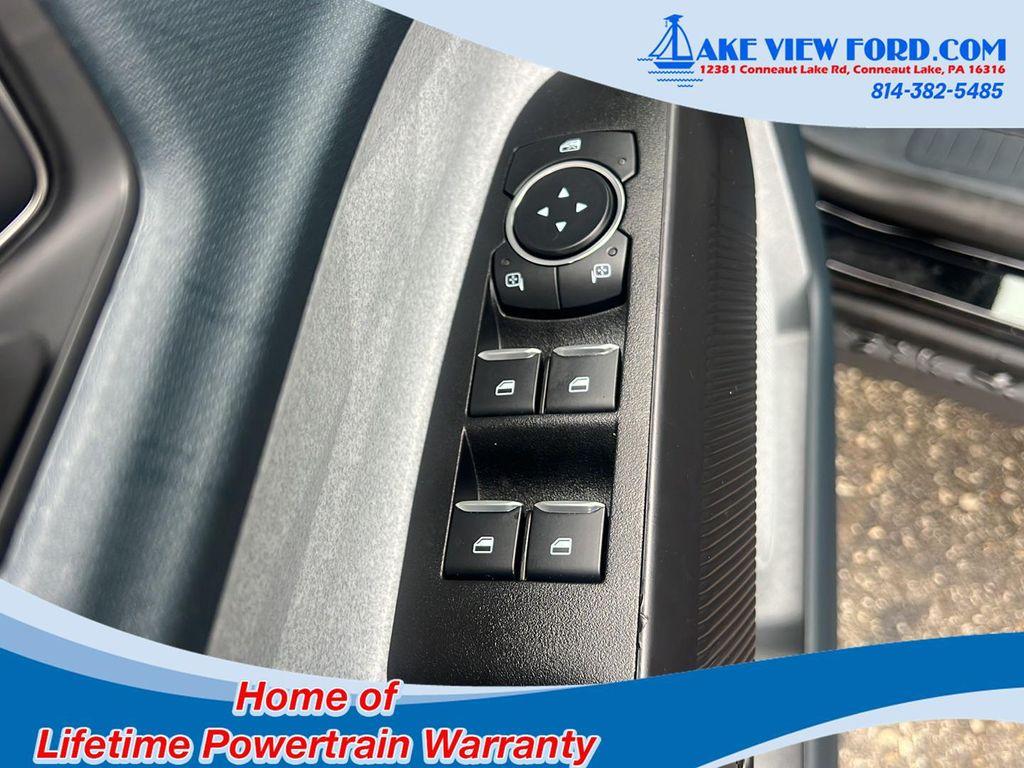 new 2025 Ford Maverick car, priced at $33,395