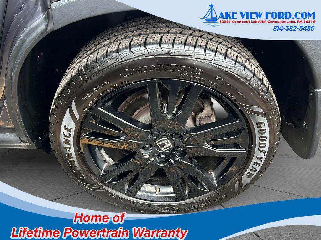 used 2022 Honda Pilot car, priced at $24,555