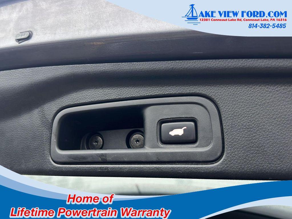 used 2022 Honda Pilot car, priced at $24,555