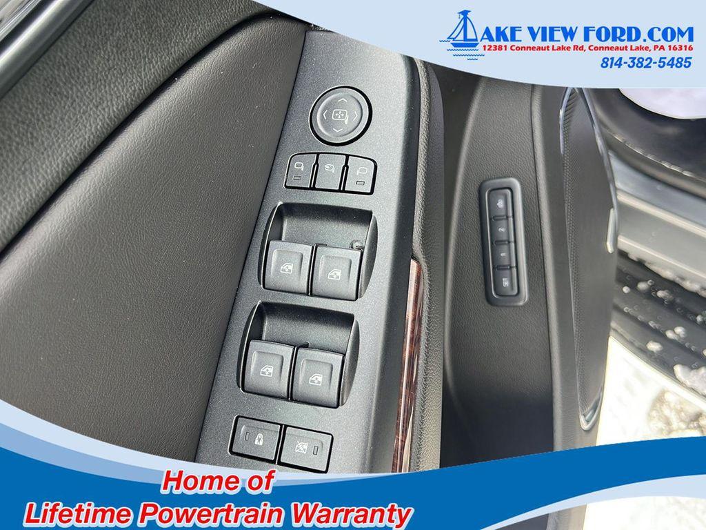 used 2019 GMC Yukon car, priced at $32,095