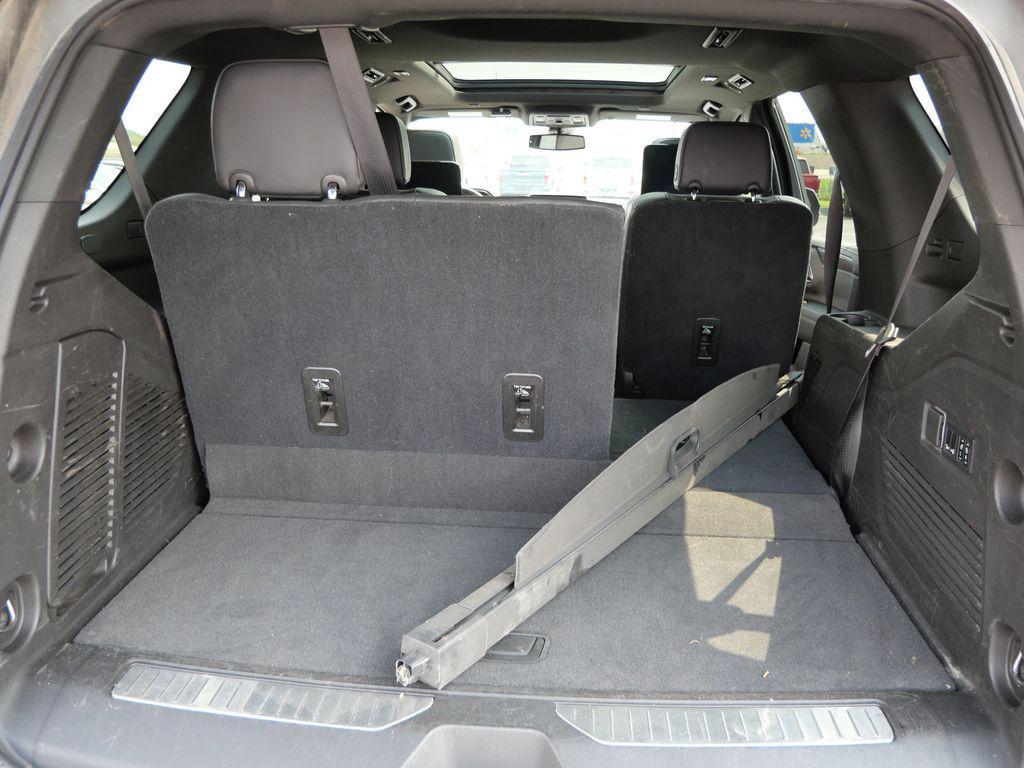 used 2021 Chevrolet Tahoe car, priced at $39,000