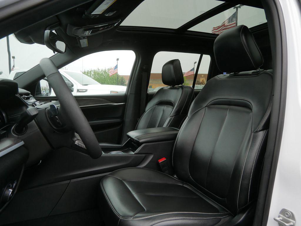 used 2024 Jeep Grand Cherokee car, priced at $36,500
