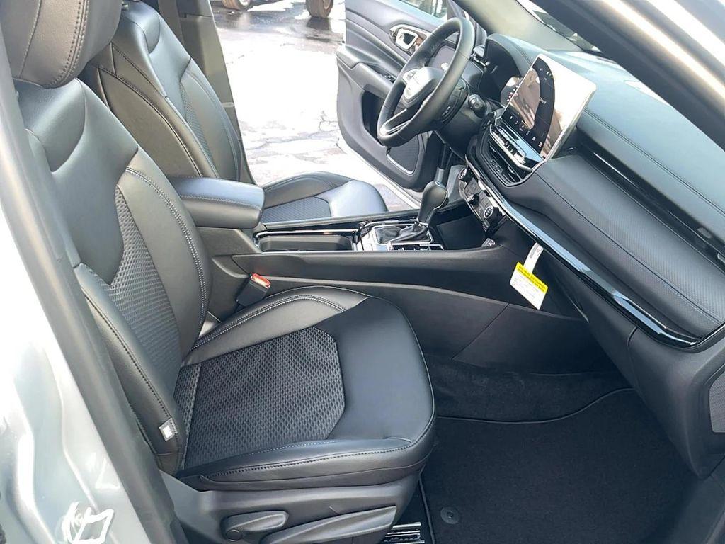 new 2026 Jeep Compass car, priced at $34,305