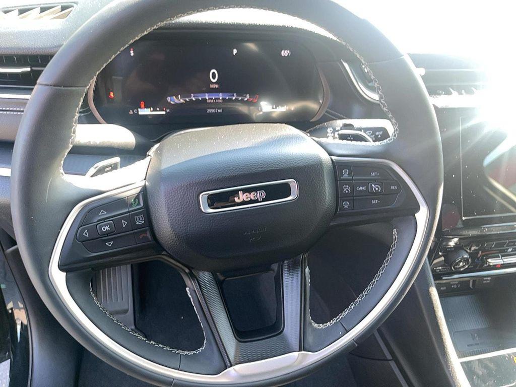 used 2025 Jeep Grand Cherokee L car