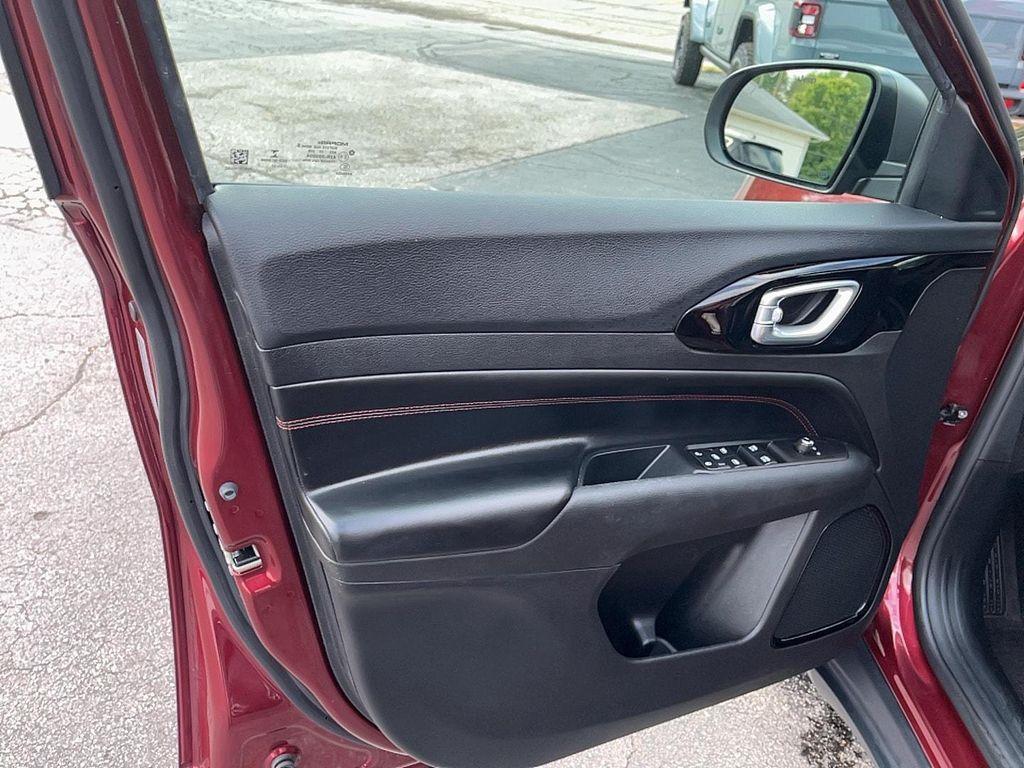 used 2022 Jeep Compass car