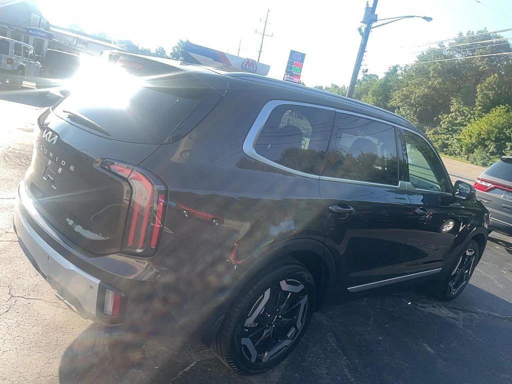 used 2024 Kia Telluride car, priced at $38,993