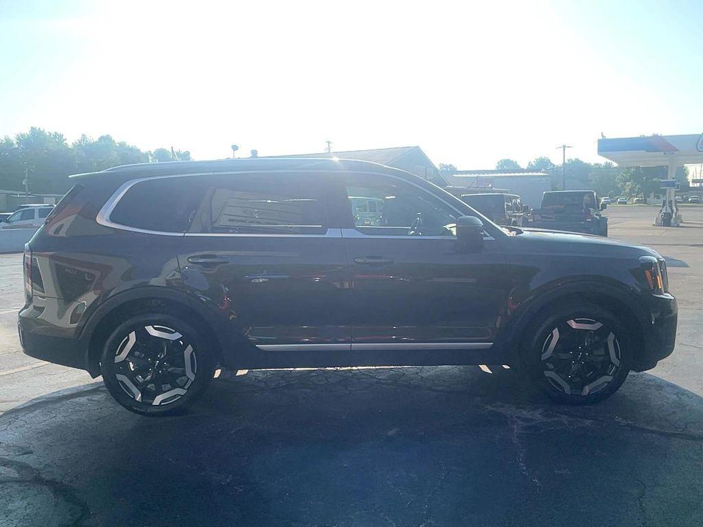 used 2024 Kia Telluride car, priced at $38,993