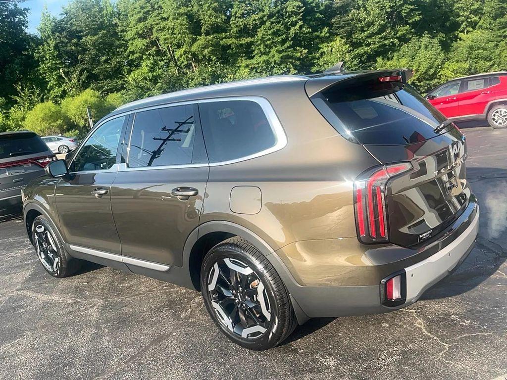 used 2024 Kia Telluride car, priced at $38,993