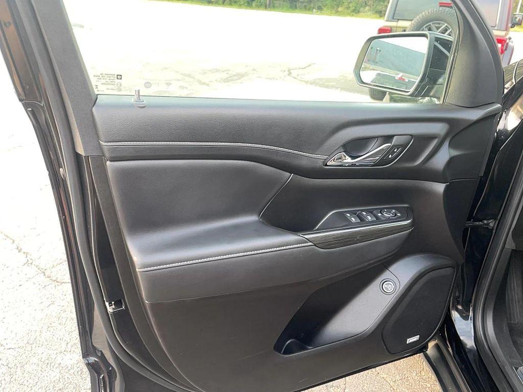 used 2023 GMC Acadia car, priced at $28,993