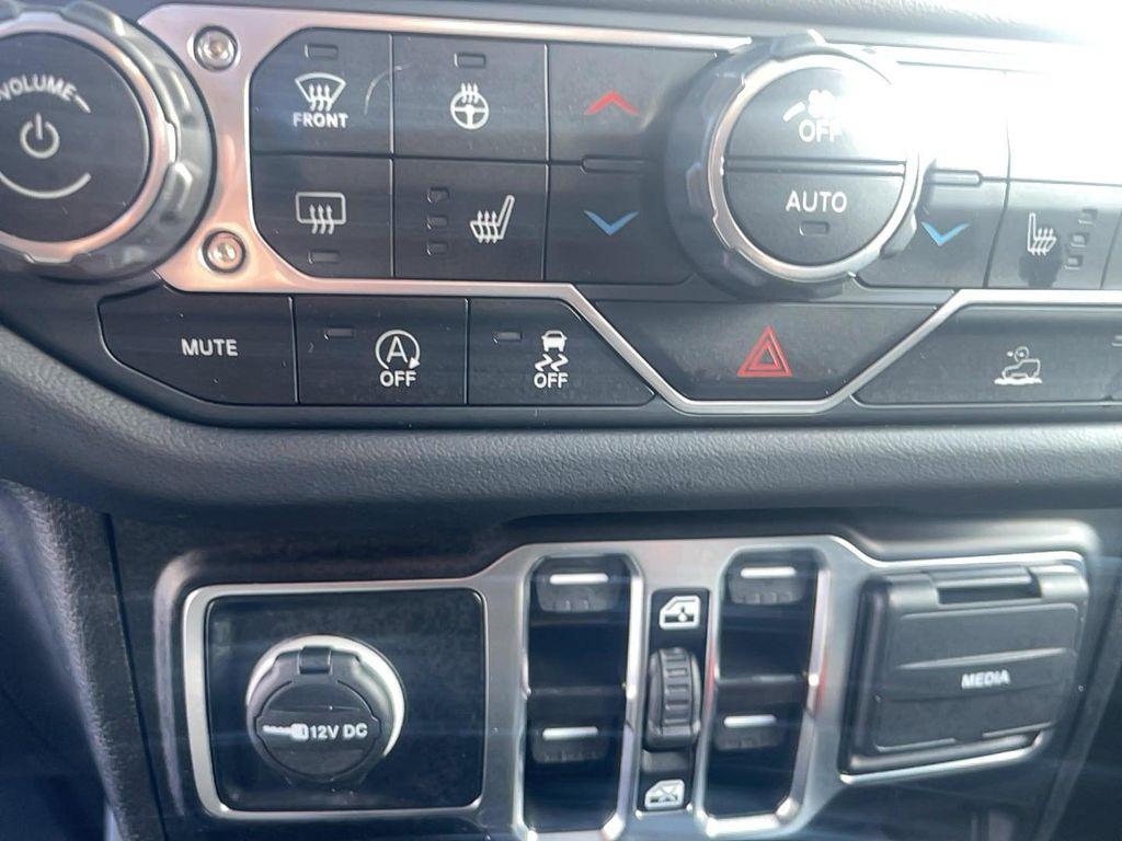 used 2025 Jeep Wrangler car
