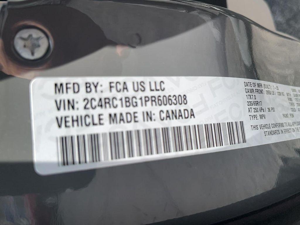 used 2023 Chrysler Pacifica car, priced at $26,993