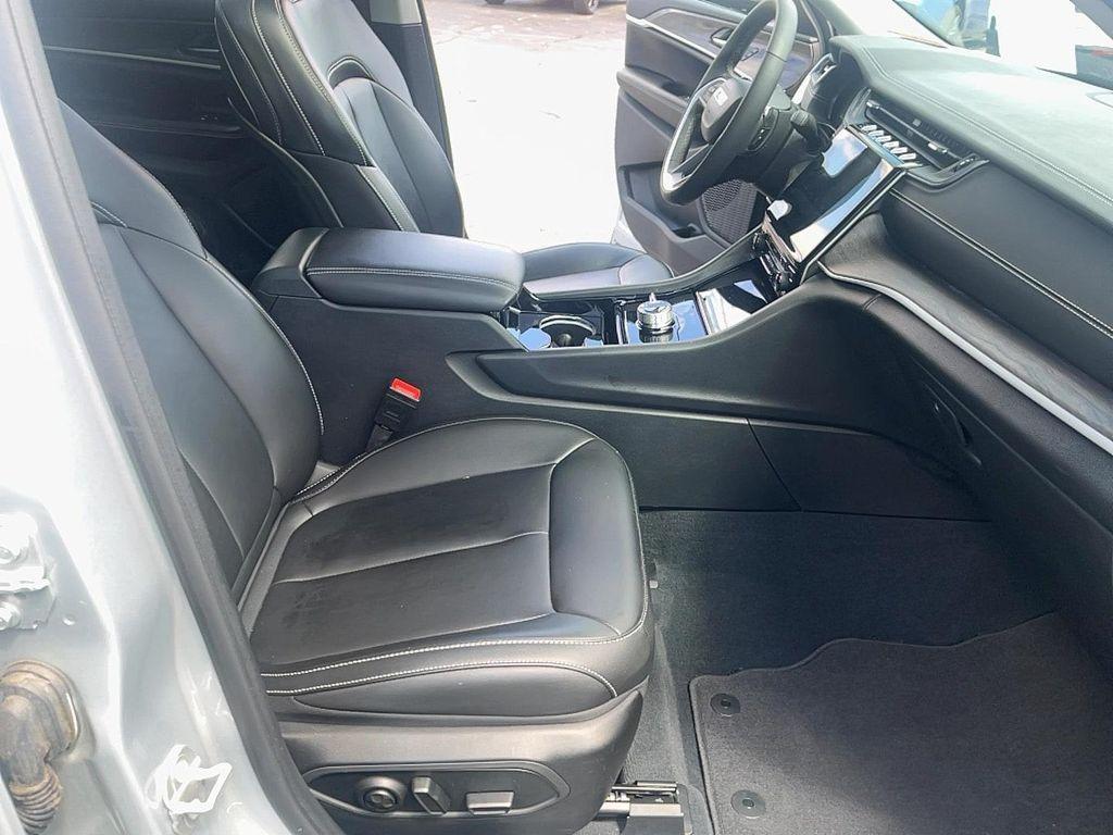 used 2023 Jeep Grand Cherokee L car