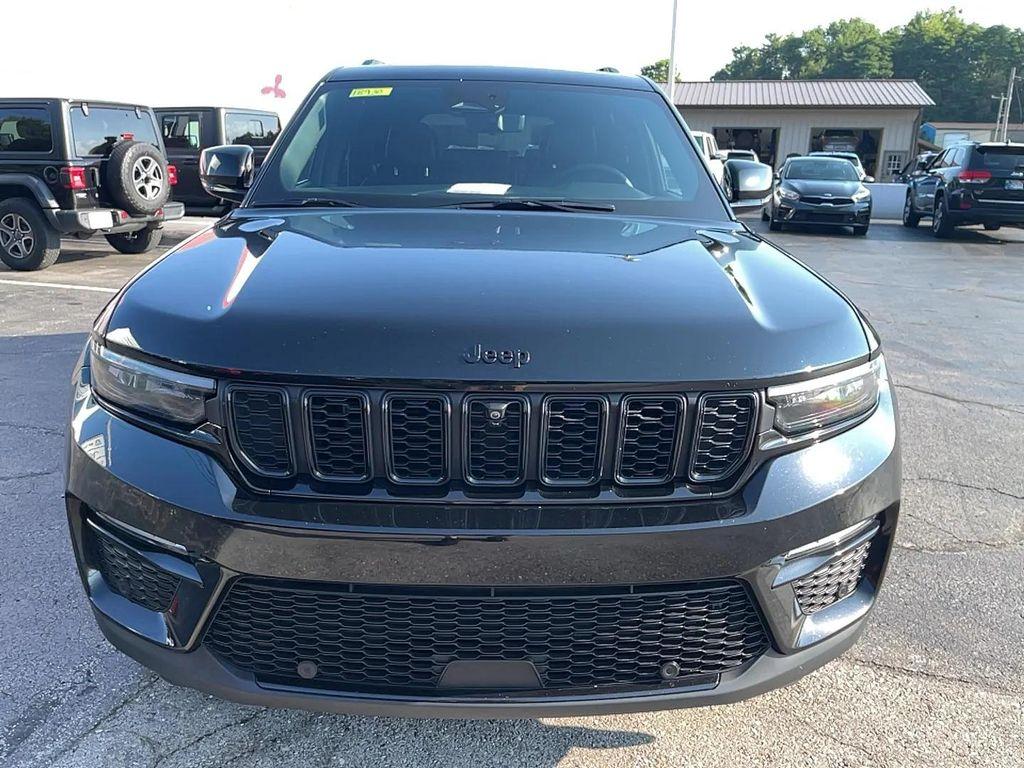 used 2024 Jeep Grand Cherokee car, priced at $33,493