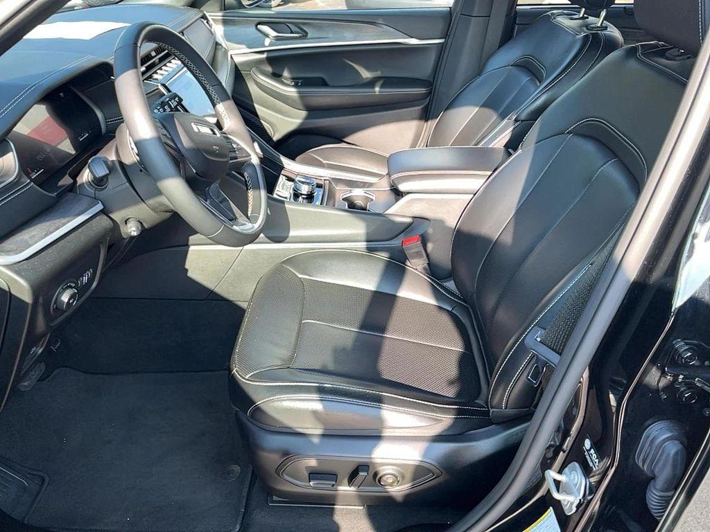 used 2024 Jeep Grand Cherokee car, priced at $33,493