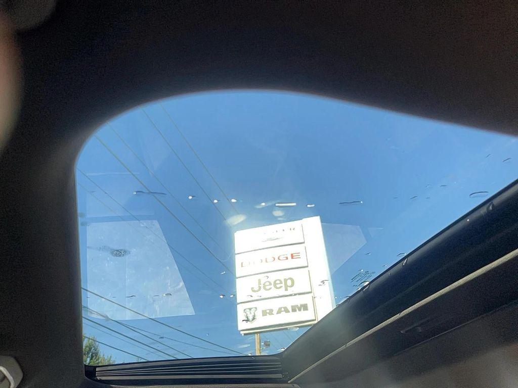 new 2025 Jeep Grand Cherokee car, priced at $48,375